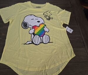 Peanuts Snoopy Yellow Short Sleeve Tee